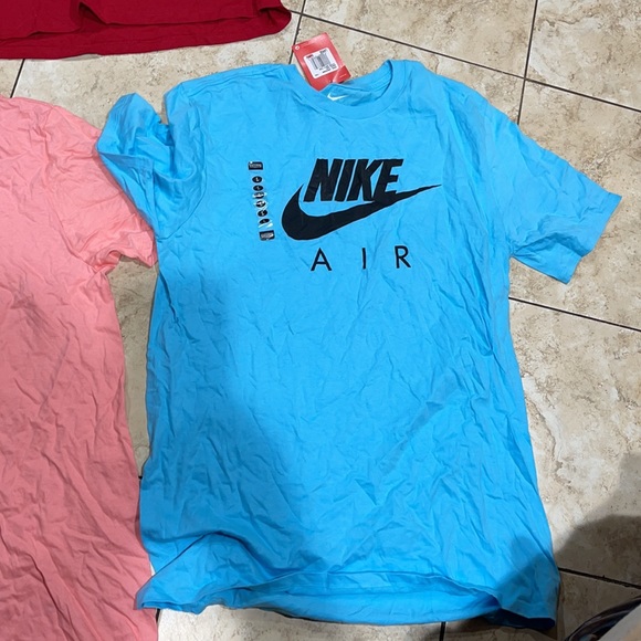 All three brand new with tag size large I purchase from Footlocker - Picture 4 of 5